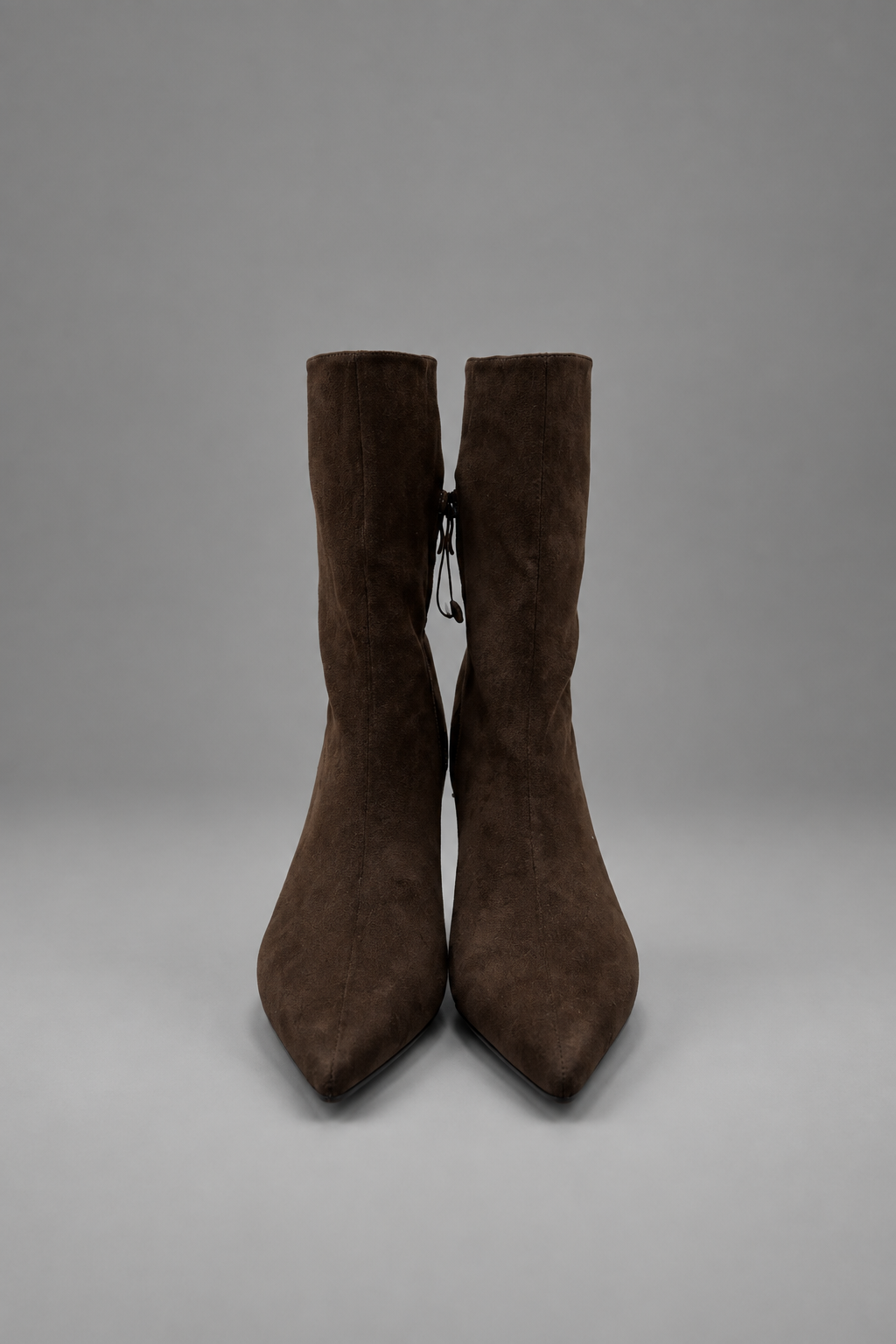 Bota de tacón bajo